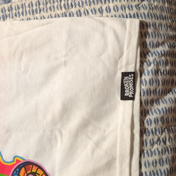 Men's Graphic Tshirt Broken Promises - Picture 3 of 7